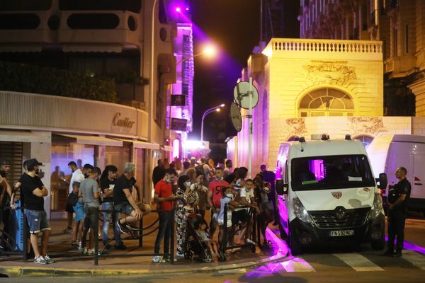 Des passants ont cru entendre des coups de feu, lundi soir vers 23h30, sur la Croisette de Cannes