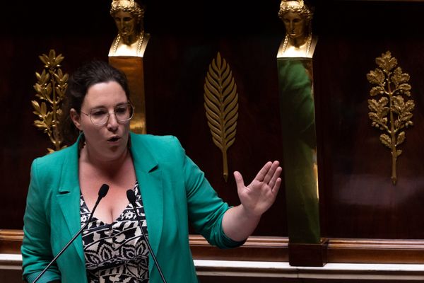 Cyrielle Chatelain est députée de l'Isère et présidente du groupe écologiste à l'Assemblée Nationale.