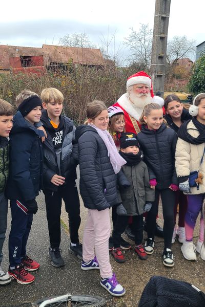 Le père Noël fait rêver les petits... et les grands enfants.