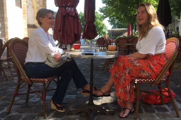 Le plaisir simple d'une terrasse à Poitiers, le 2 juin 2020.