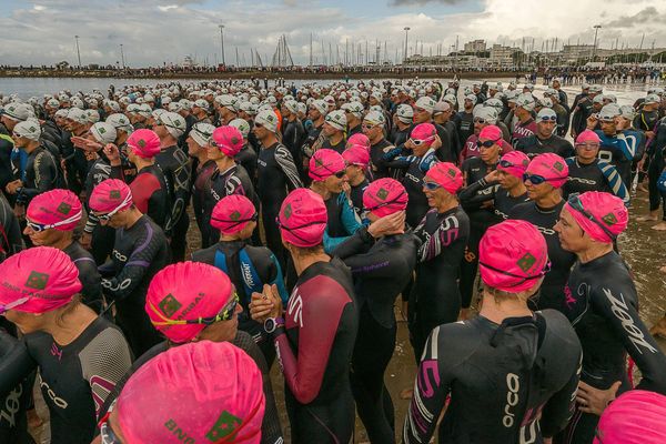 Edition 2017, le départ de l'épreuve de 1,5 kilométres de natation.