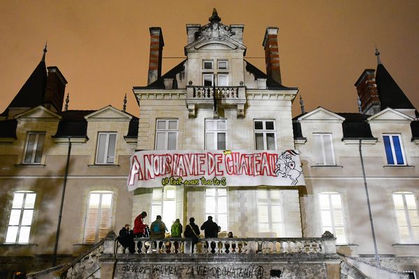 Le château du Tertre de l' université de Nantes est toujours occupé par un collectif en aide aux migrants.