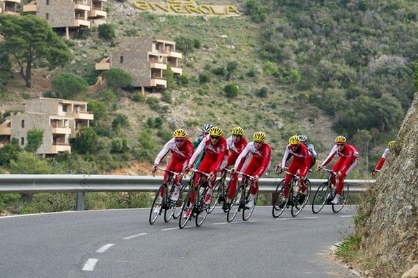 L'équipe Cofidis à l'entraînement en décembre 2013.