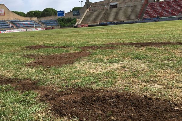 La pelouse du stade de Béziers