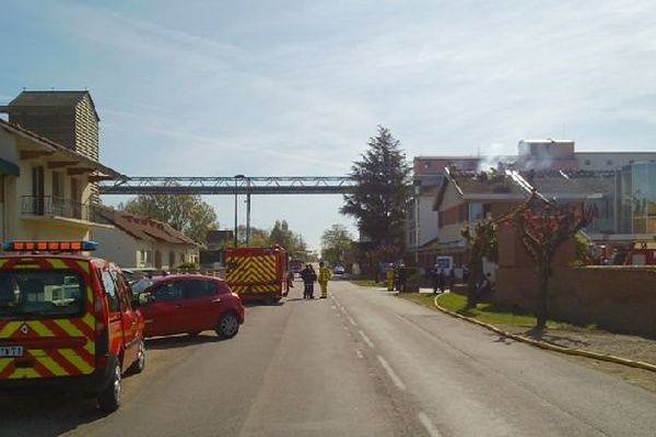 Les pompiers ont été appelés vers 8h40 mercredi 9 avril 2014 pour un feu dans une coopérative agricole de Verdun-sur-le-Doubs