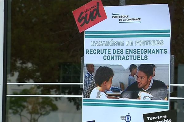 A la maison des étudiants de Poitiers ce mercredi 19 juin 2019, un job dating est organisé par Pôle Emploi sur demande du rectorat pour recruter des professeurs contractuels