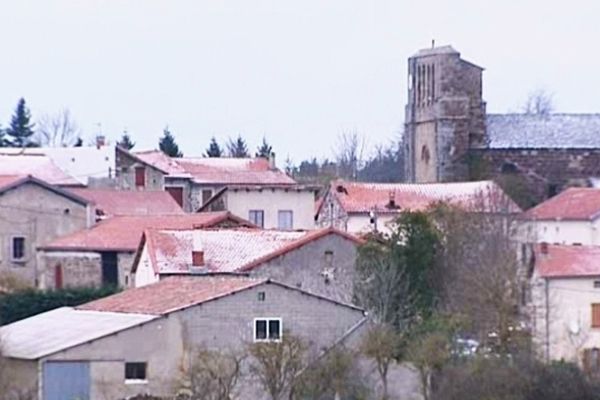 Le froid est arrivé en Auvergne. Une température de -9° a été relevée dans la nuit de samedi à dimanche aux Estables, en Haute-Loire.