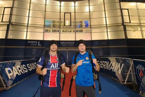 Les deux supporters sont partis de Paris le 9 octobre et doivent arriver à Marseille pour le classico OM/PSG de ce dimanche 27 octobre.