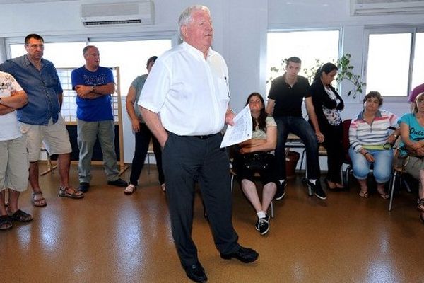 Laurent Spanghero devant les salariés, mercredi 5 juillet 2013.