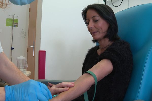 Christelle, patiente au CHU de Clermont-Ferrand, lutte contre un cancer du poumon.