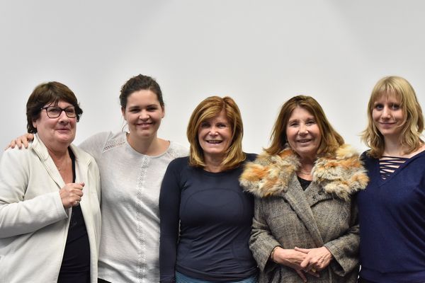 Claude Blouquit sur la photo à gauche et les autres championnes, Paola Nataf, Nicole Dutilloy, Marion Canonne, Aurélie Thizy