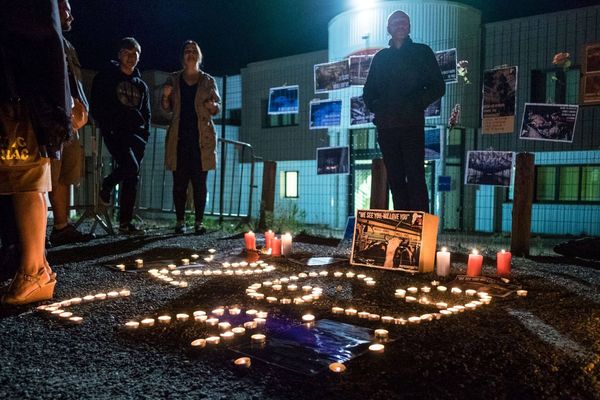 La nuit debout devant l'abattoir de Bazas lors de la deuxième édition en septembre 2017.