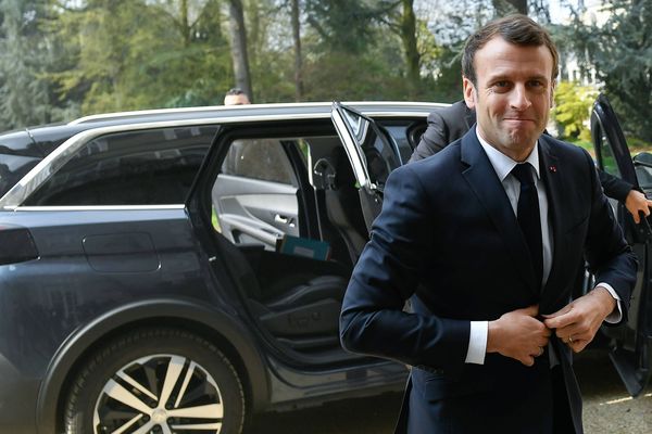 Emmanuel Macron à son arrivée à Angers, le 28 mars 2019