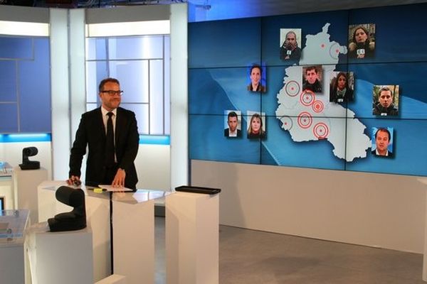 
Municipales 2014 / Répétition dans le grand studio de France 3 Champagne-Ardenne (Reims)