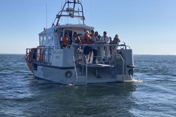 La cérémonie pour les péris en mer, un incontournable des fêtes maritimes à l'approche du 15 août