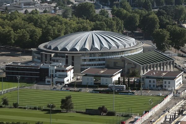 Le palais des sports de Lyon.