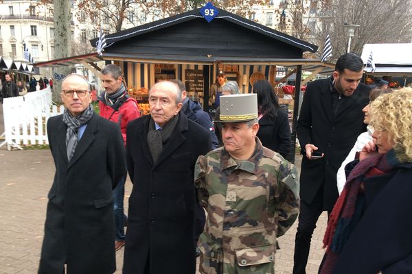 Pascal Mailhos, préfet de la région Auvergne-Rhône-Alpes, Gérard Collomb Maire de Lyon, Philippe Loiacono, général Gouverneur militaire de Lyon