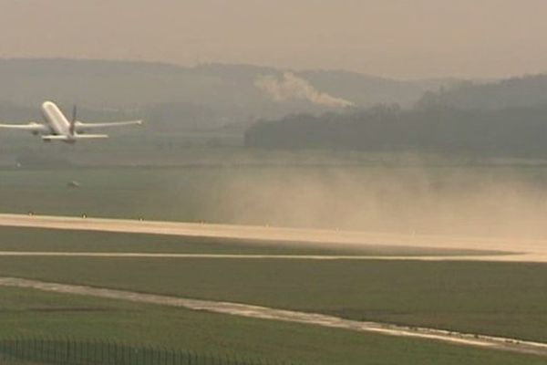 Aéroport de Beauvais-Tillé