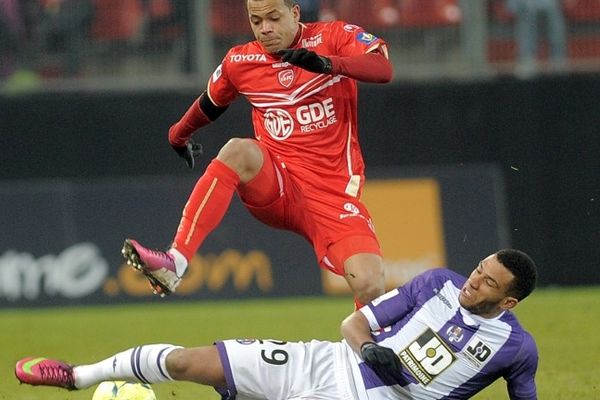 Dossevi face à Toulouse. FC Lorient-VAFC, coup d'envoi samedi 2 mars au Stade du Moustoir à Lorient