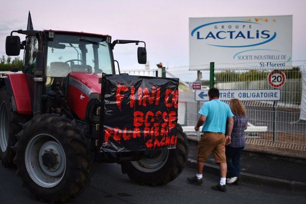 Lactalis rompt le contrat de producteurs de lait après un reportage diffusé sur France 2
