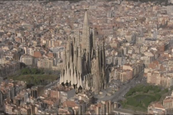 Une fois achevée la basilique devrait ressembler à cette représentation faite à partir d'images de synthèse.