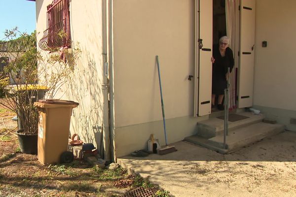 Le non-ramassage des poubelles risque de poser des problèmes aux personnes âgées.