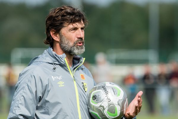 Eric Sikora, entraîneur du RC Lens