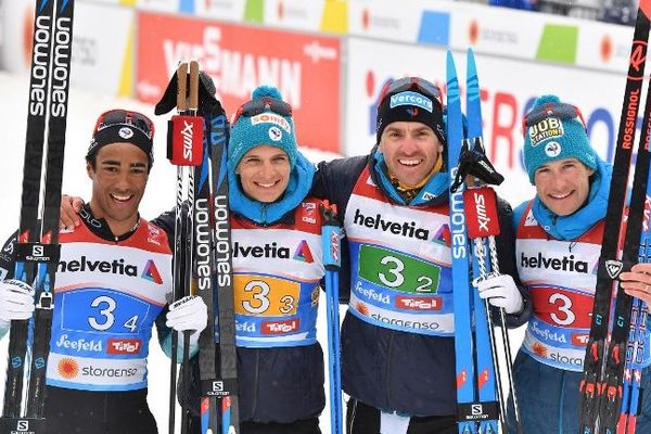 Les relayeurs français très heureux après le 4*10km des championnats du monde.