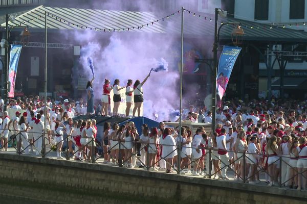 Malgré un dispositif de sécurité renforcé partout dans la ville, une bagarre a eu lieu à Bayonne dans la nuit du 11 au 12 juillet 2024.