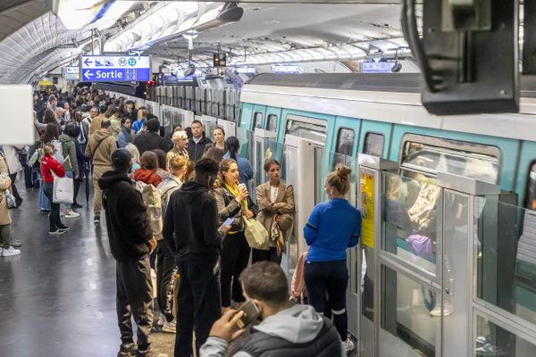 Selon Airparif, les usagers du métro seraient exposés à des concentrations de particules fines au-dessus des seuils reccommandés sur 13 stations des lignes 2,5, 9 du métro.