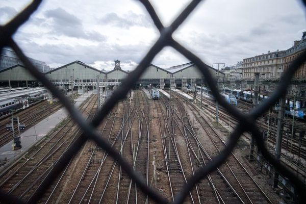 Environ 800 000 personnes devaient prendre un train entre le 26 et le 28 juillet mais ont vu leur trajet perturbé suite à des actes de vandalisme sur des voies de la SNCF.