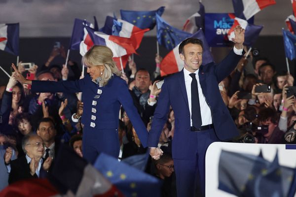 Emmanuel Macron, réélu président de la République pour un second mandat, a prononcé un discours sur le champ de Mars à Paris, dimanche 24 avril 2022.