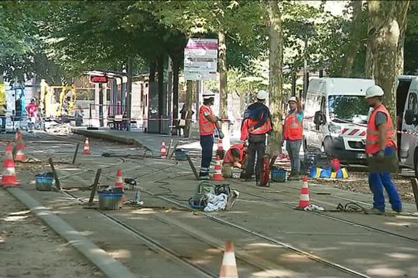 Les lignes de tramway, vieilles de 15 ans, avaient grand besoin de travaux de rénovation. 