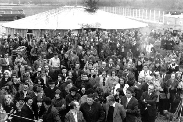 Des centaines de personnes ont réussi à empêcher un projet d'usine à Marckolsheim en 1975.