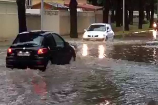 Le Grau-du-Roi (Gard) - inondations à 17h30 - 13 août 2015.