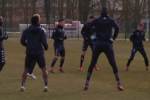 Dernier entrainement pour l'ESTAC avant le match contre le PSG