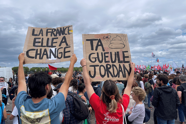 Manifestation contre l'extrême droite, le 15 juin 2024 à Bordeaux.