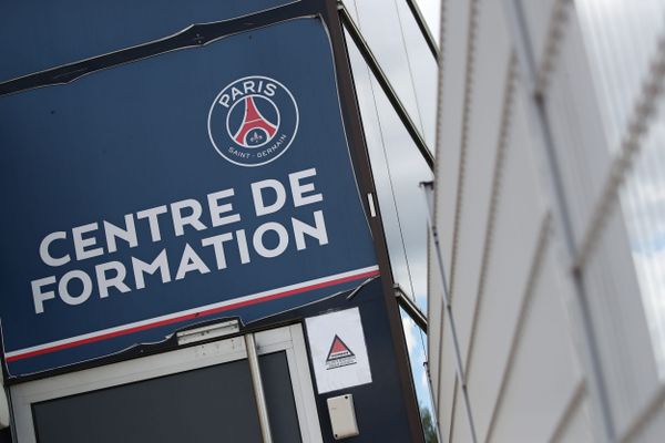 Un enseignant exerçant au centre de formation du PSG  sera jugé en janvier pour corruption de mineurs