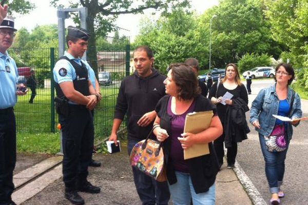 Les premières familles arrivent pour rencontrer les ministres- Le 04/05/2015