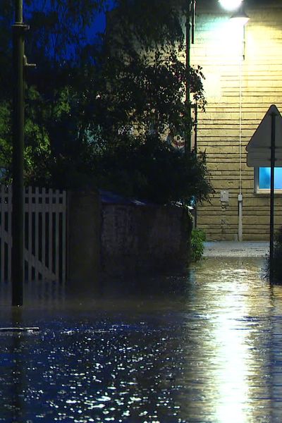 Intempéries dans le Grand Est : la Moselle placée en alerte rouge pluie-inondation. Ici dans la nuit de vendredi à samedi 18 mai.