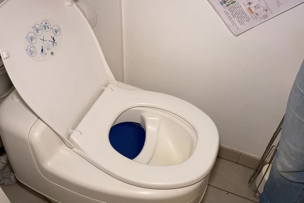 Des toilettes sèches sans sciure. Certains Creusois économisent de l'eau sans nuire à leur confort.