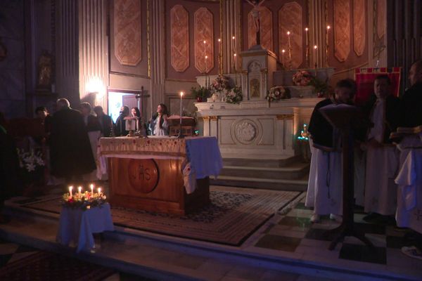 La messe de Noël a été célébrée à Eccica-Suarella.