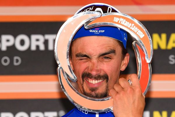 Depuis le début de l'année, Julian Alaphilippe enchaîne les victoires, comme ici sur la Milan / San Remo. 