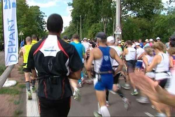 Le départ du 21km s'est effectué Quai Nicolas Rollin à Dijon