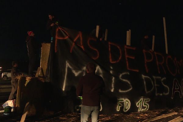 Dans le Cantal, la solidarité traverse les frontières.