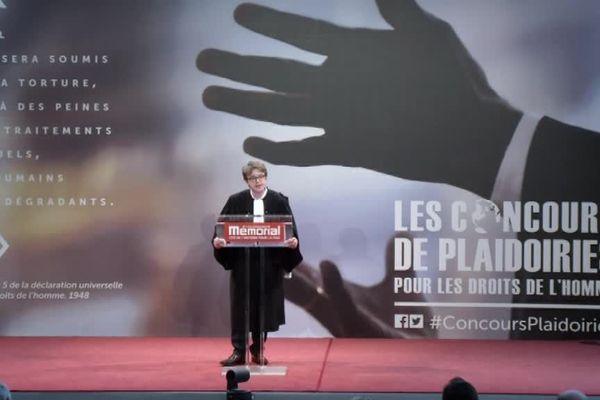 Concours De Plaidoiries Au Mémorial De Caen Antoine Chaudey Remporte Le 1er Prix 