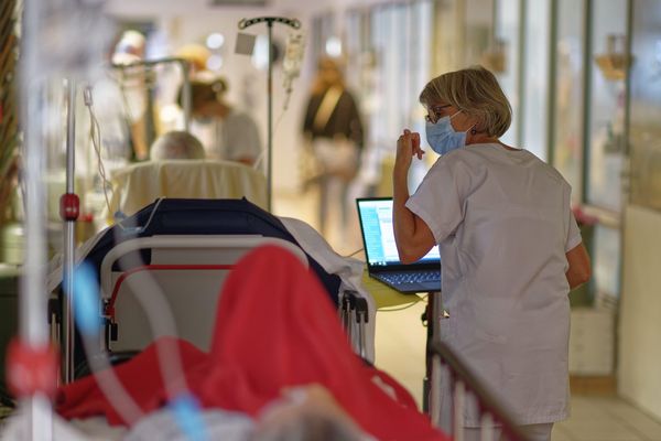 le service des urgences du Centre Hospitalier de Laval en Mayenne au mois d'aout 2022