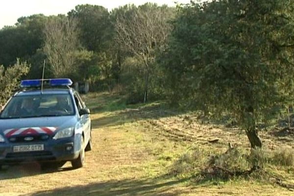 La gendarmerie patrouille autour des truffières (30)