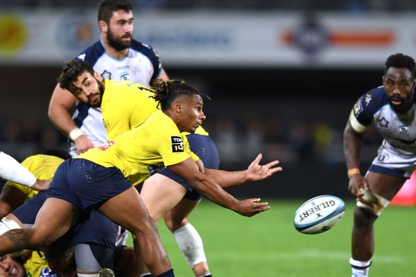 Le demi de mêlée Charly Trussardi et l'arrière Setariki Tuicuvu, blessés lors de la défaite face à Oyonnax samedi, seront absents "durant quelques semaines", a annoncé mercredi 28 février l’ASM.