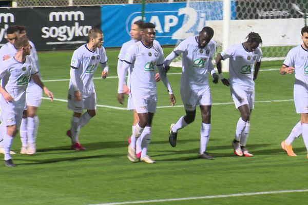 En Coupe de France, tout peut se passer. Les Camblysiens l'emportent dans la douleur.